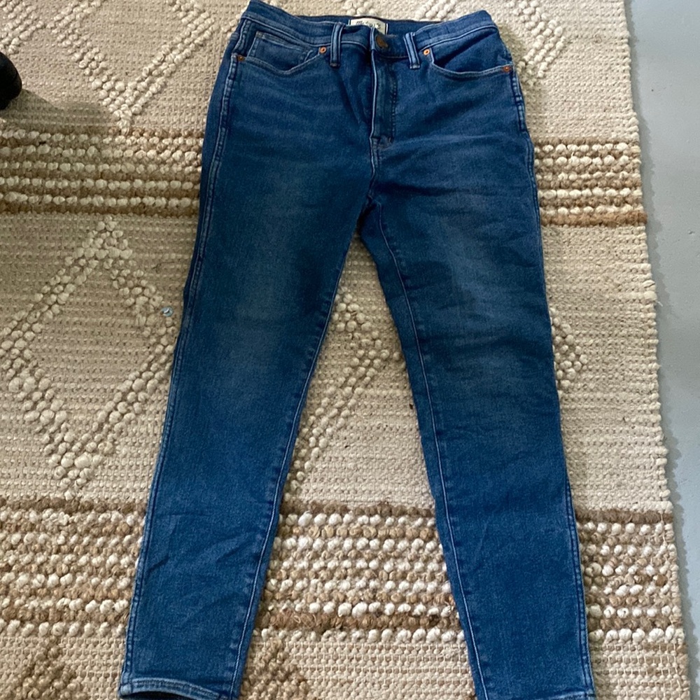10" Madewell high-rise skinny jeans in eardley wash, barely worn. Size 29.